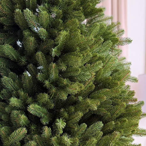 Jehličky umělého stromku Norweski